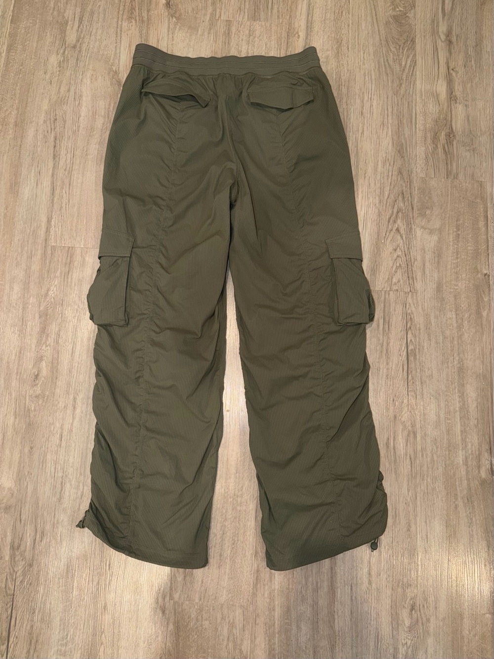 Women’s Lululemon Dance Studio Relaxed-Fit Mid-Rise Cargo Pant - Size Large - Picture 5 of 7